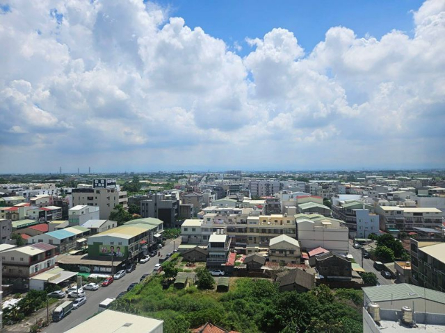 佳里商圈的辦公樓,台南市佳里區延平路