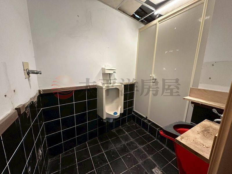 仁愛路上大路邊双店面,台南市佳里區仁愛路