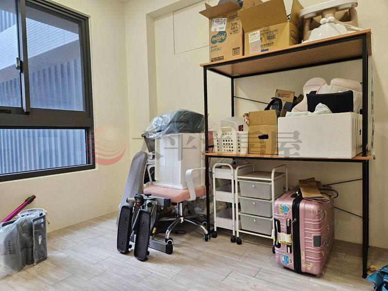 出租-近德南國小3房+平車,台南市仁德區德崙路