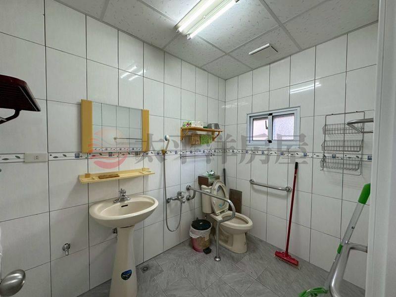 和平街大地坪鐵皮屋,台南市佳里區和平街