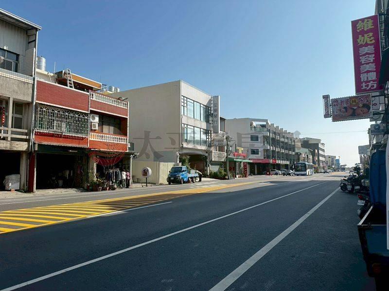 仁愛路上美店面,台南市佳里區仁愛路