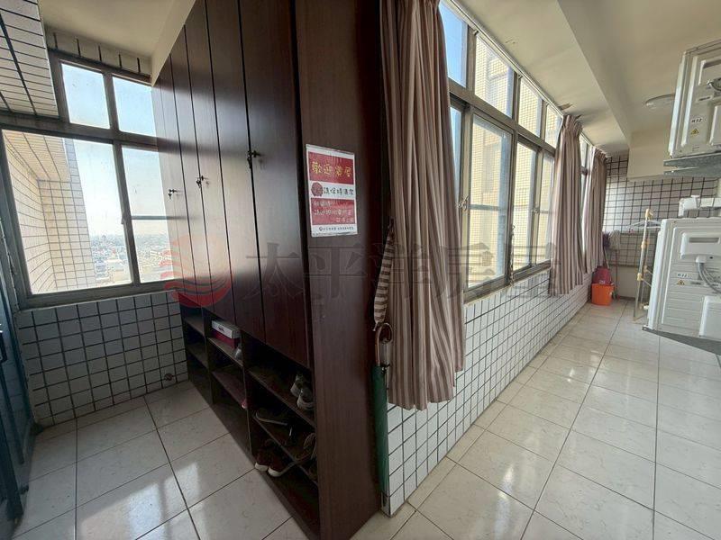 佳里宏瑋大樓大三房+平車,台南市佳里區安西路