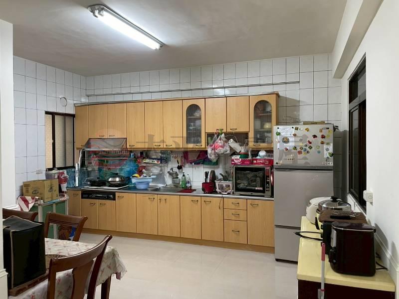 興南新城工業宅,台南市佳里區成功路