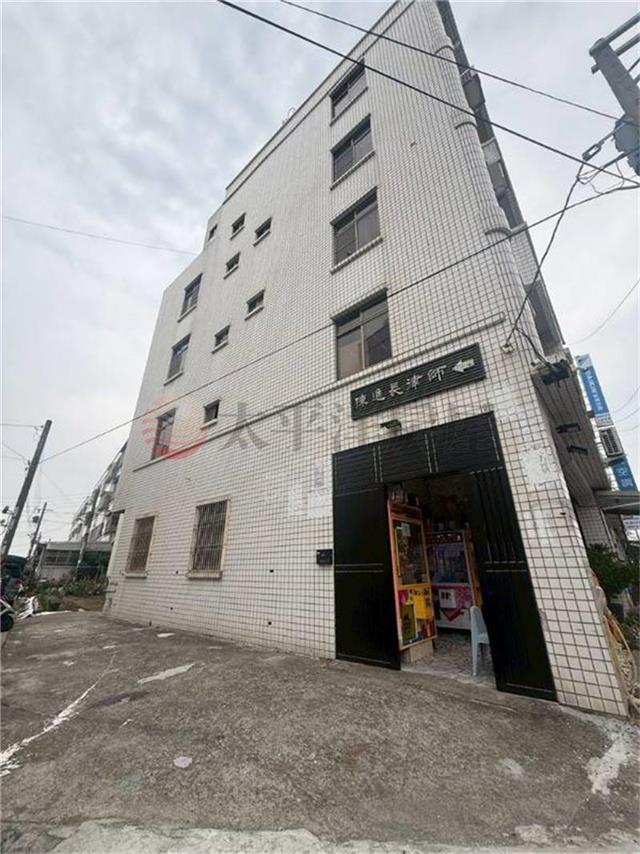 佳里佳北路角窗透天+大空地(有後花園),台南市佳里區佳北路