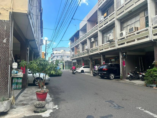 佳里商圈裡的靜巷透天,台南市佳里區忠仁街