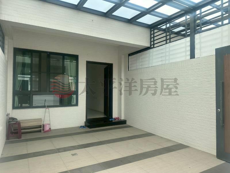 麻豆輕屋齡近全新車墅,台南市麻豆區柚安路二段