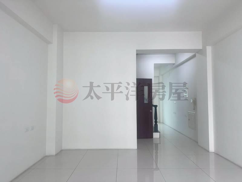 麻豆輕屋齡近全新車墅,台南市麻豆區柚安路二段