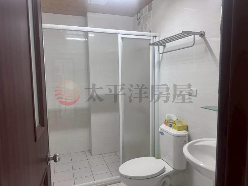麻豆輕屋齡近全新車墅,台南市麻豆區柚安路二段