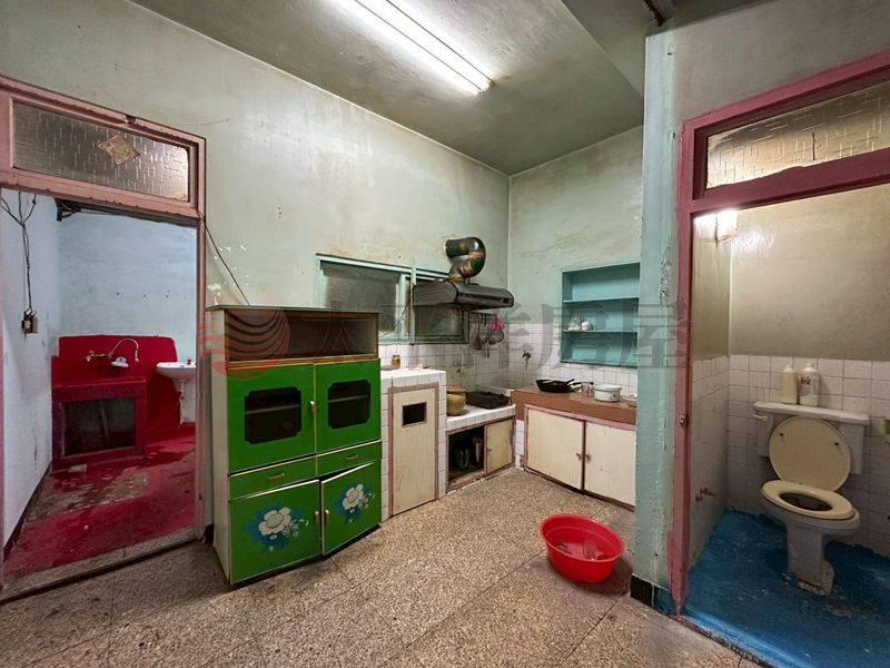 新生路巷弄需整理透天厝,台南市佳里區新生路