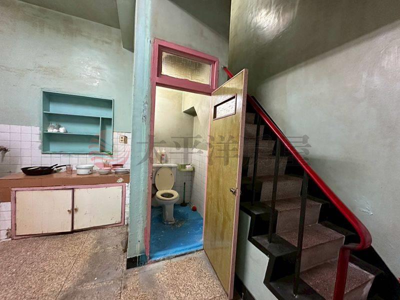 新生路巷弄需整理透天厝,台南市佳里區新生路