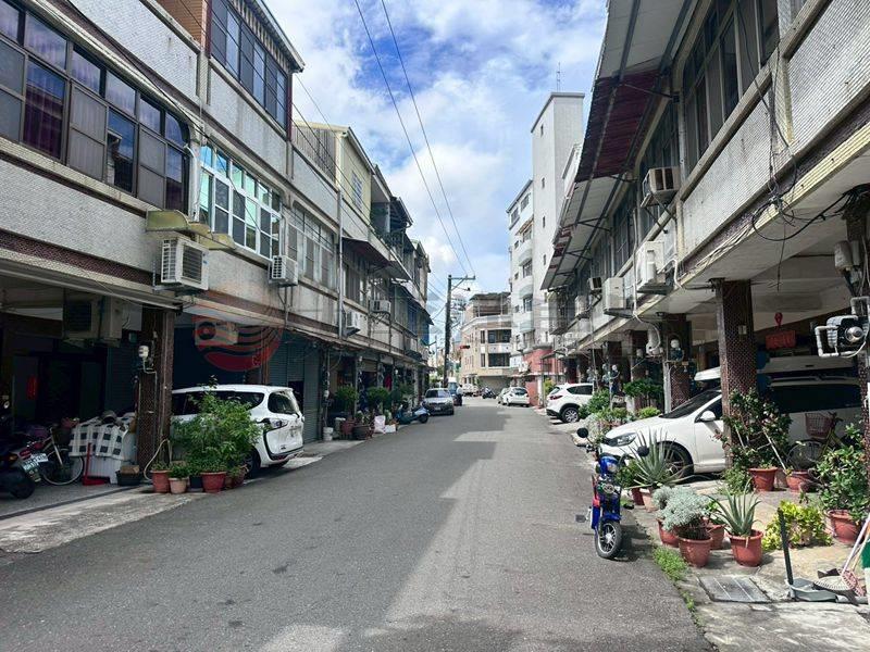 佳里大地坪角窗店住,台南市佳里區忠孝路