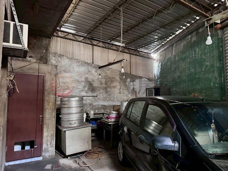 佳里大地坪角窗店住,台南市佳里區忠孝路
