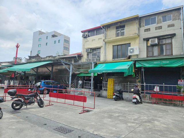 佳里精華中心店面,台南市佳里區中山路