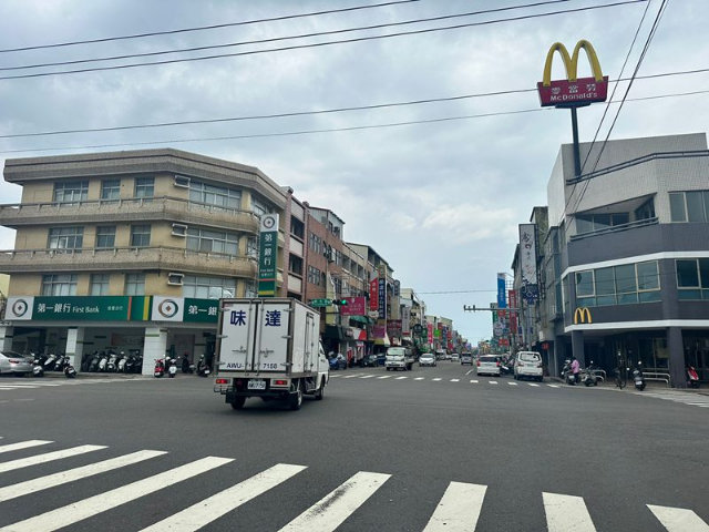 延平路邊間店面稀有釋出,台南市佳里區延平路