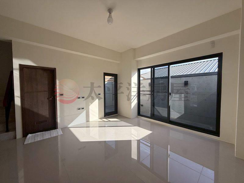 佳里精品電梯豪邸,台南市佳里區鎮山街