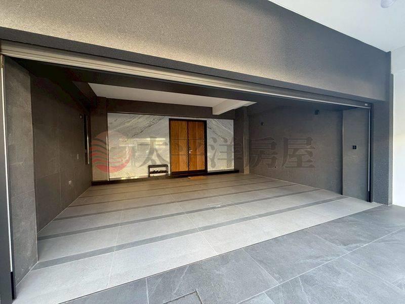 佳里都心旗艦豪墅,台南市佳里區鎮山街