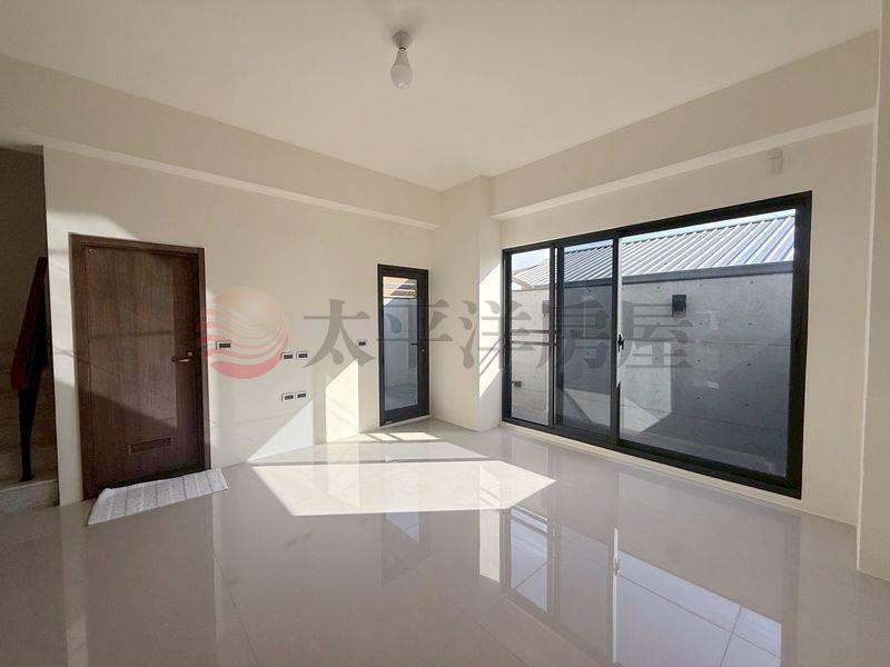 佳里都心旗艦豪墅,台南市佳里區鎮山街