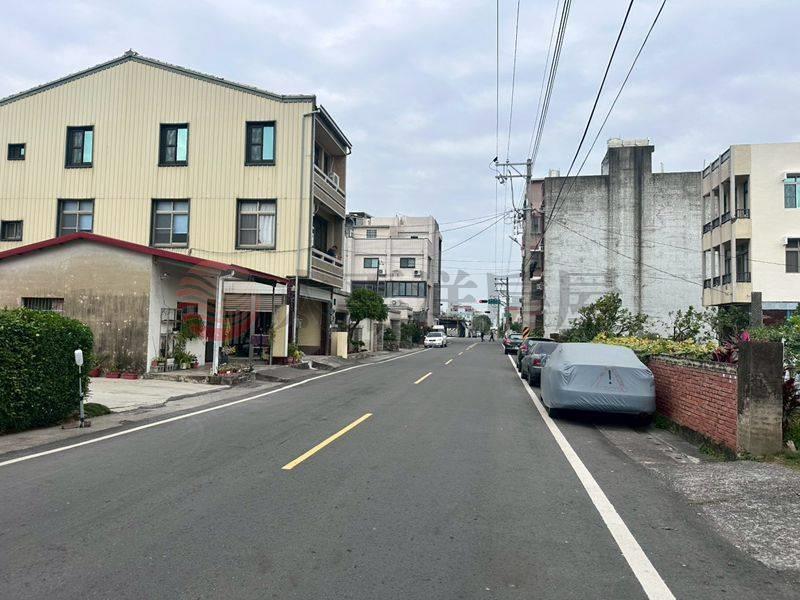 麻豆市區自建大地坪別墅,台南市麻豆區自由路