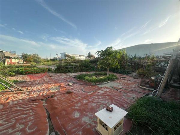 漚汪水岸旁雙面路美建地,台南市將軍區國中段