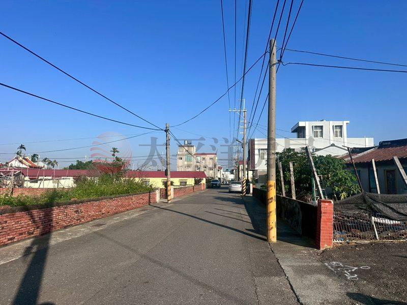 營頂村莊旁大面積農地,台南市佳里區禮化段