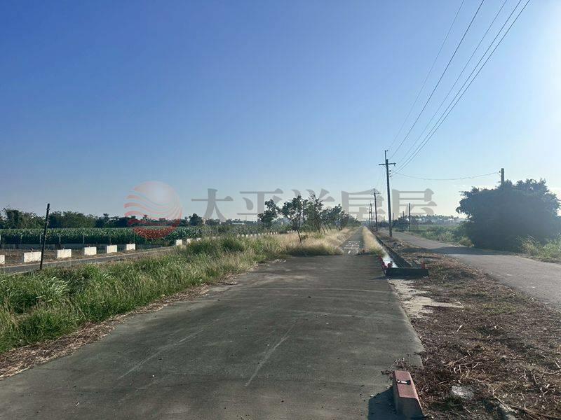 營頂村莊旁大面積農地,台南市佳里區禮化段