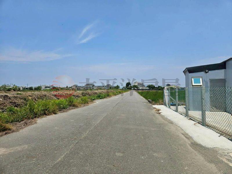 將軍有合法資材室的百香果園,台南市將軍區忠興段